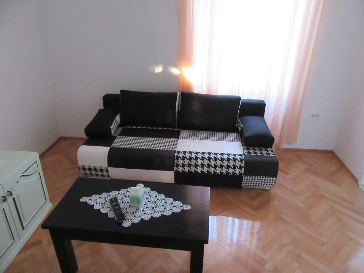 Apartman Romeo Apartment Rijeka Exterior photo